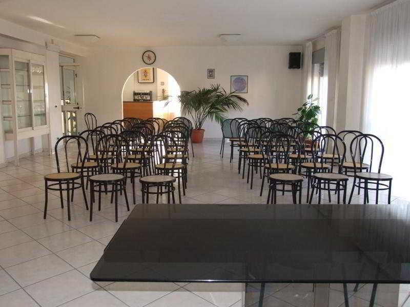 Aidone Hotel Morgantina מראה חיצוני תמונה